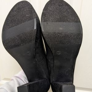 Candies black high heels size 7.5